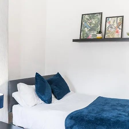 Hotel Wheretostay Entire 2bed House *